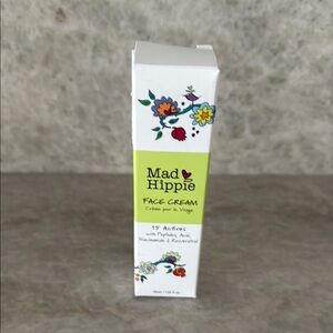 Green and White Moisturizing Skincare Collection